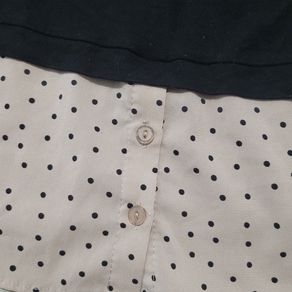 Contrast Collar and Hem blouse - Picture 3 of 7